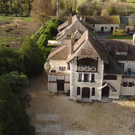 Le Haras Des Charmilles Guest house